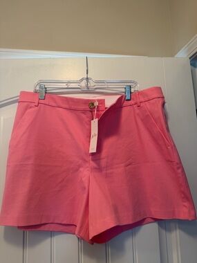 Lilly Pulitzer Rousseau Pink Gretchen 5” Shorts 

NWT - Size 16